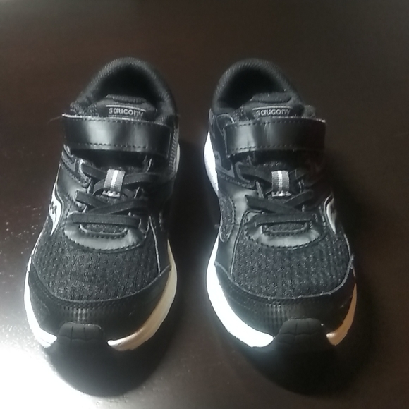 Saucony Cohesion Size 1M - Picture 2 of 7